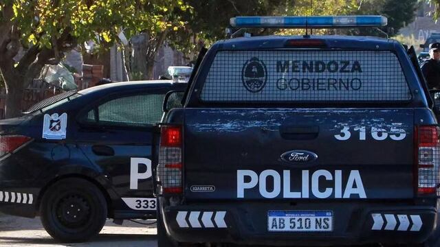 Violencia en Las Heras: dos hombres se enfrentaron en medio de una riña y uno fue apuñalado (imagen ilustrativa)