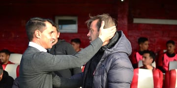 Guillermo Farré y un mentor en su carrera, Ricardo Zielinski. Claves en el histórico ascenso de Belgrano ante River.