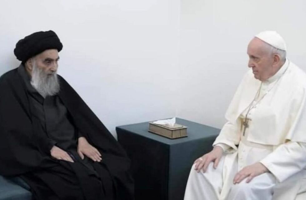 En un histórico encuentro, el papa Francisco se reunió con el líder chiita en Irak