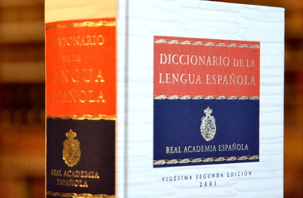 El llamativo motivo por el que la RAE eliminó dos letras populares del abecedario