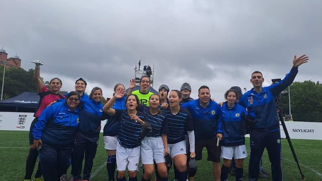 Murciélagas hacen historia: invictas juegan la semifinal contra Suecia.