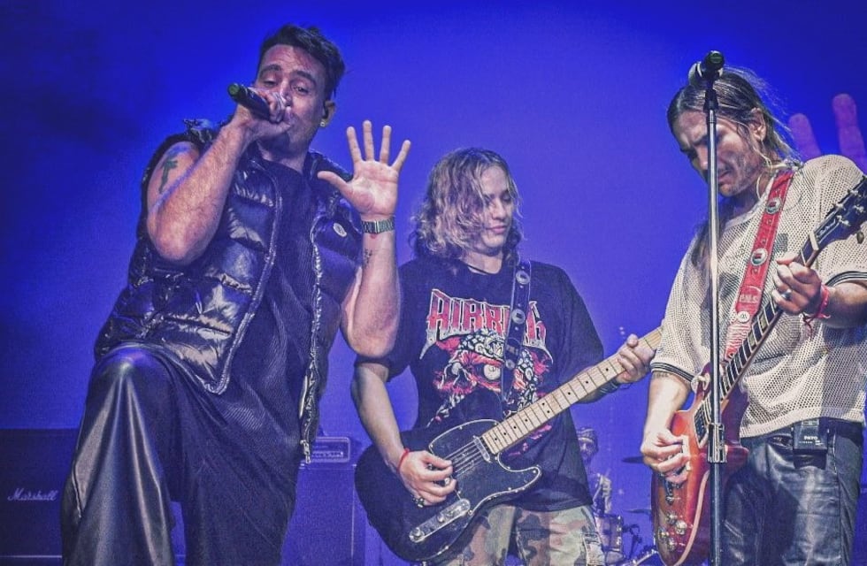 Airbag brilló en el Luna Park con Chano y Bambi de Tan Biónica como invitados sorpresa