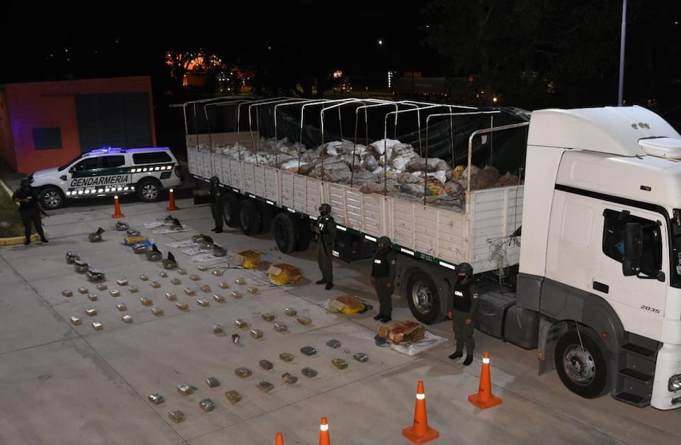 Navidad verde: casi 200 kilos de marihuana entre zapallos y batatas