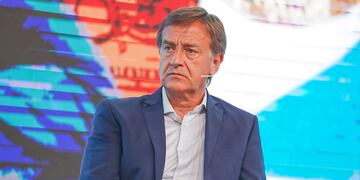Rodolfo Suárez la provincia de Mendoza.
Omar Gutierrez
Omar Perotti
Matias Kulfas 
 57 » Coloquio de Idea por una Argentina sostenible en el centro Costa Salguero 
Foto clarin