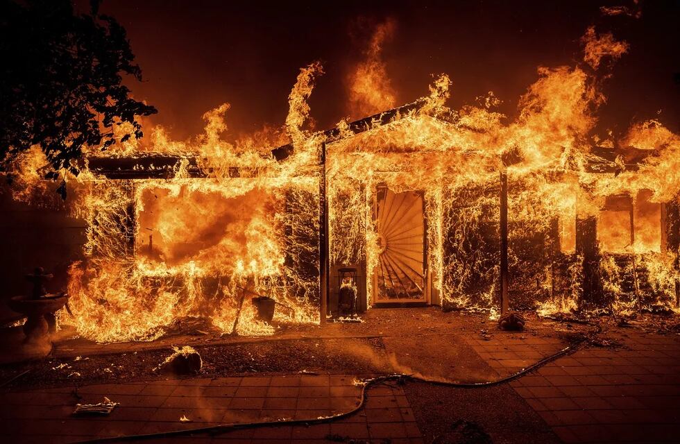 Río Negro: se incendió una cabaña en Villa Mascardi e investigan si fue intencional