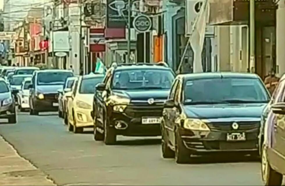 Caravana anticuarentena en Gualeguaychú