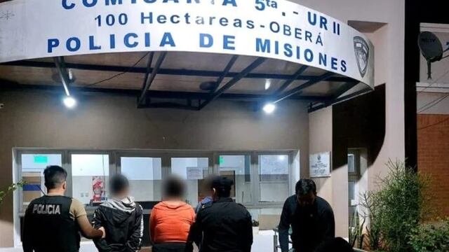 Insólito hecho en Oberá: fingió que le robaron el celular y quedó detenido junto con el presunto ladrón.