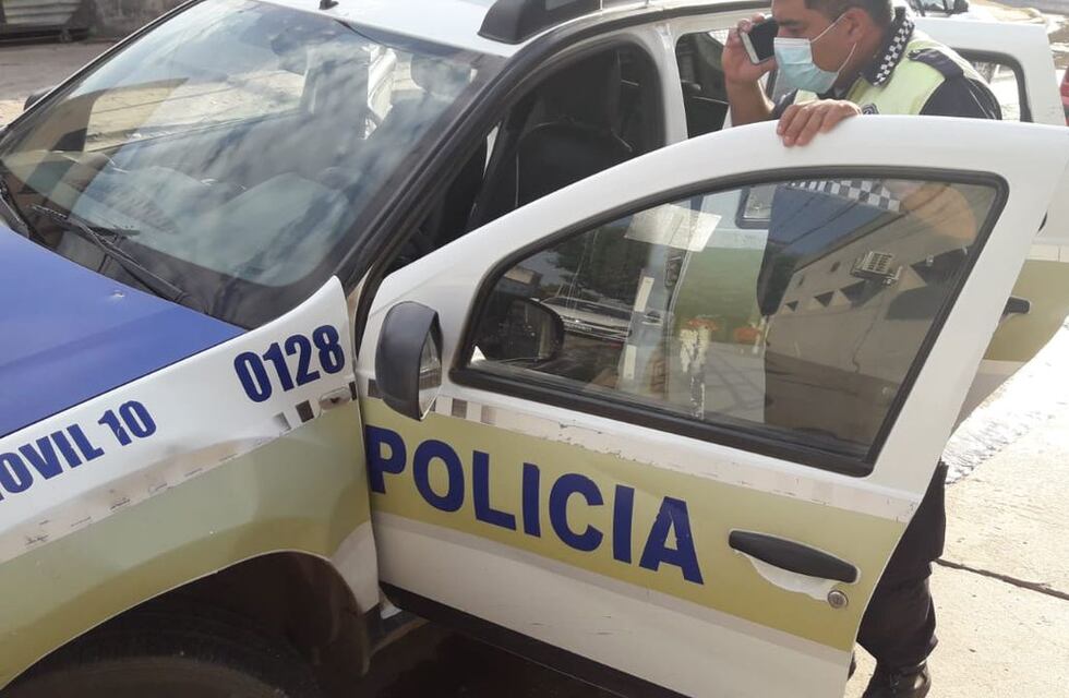 Vendió un iPhone, fue estafada con dólares falsos y logró recuperar el equipo