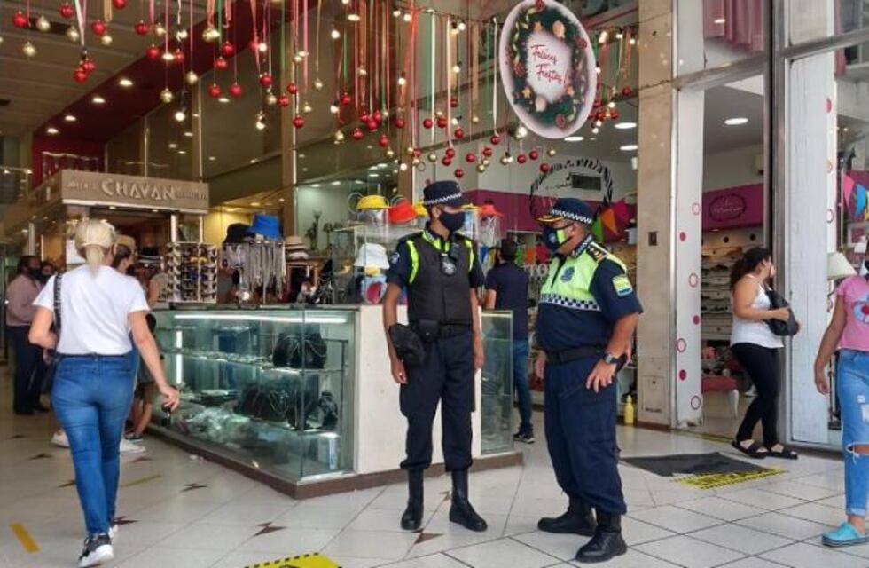 Reforzaron los controles policiales por las compras de fin de año