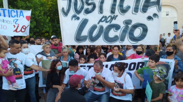 Las imágenes de la manifestación pidiendo "Justicia por Lucio" (Twitter @LPNLaPampa).