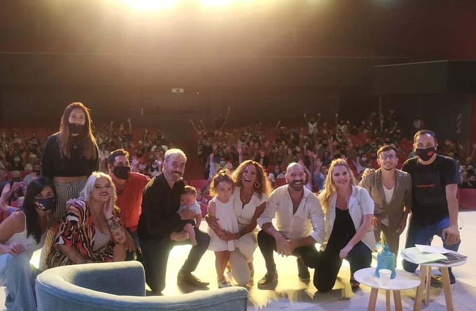 “La Mentirita” se despidió de la temporada de verano 2021 de Carlos Paz