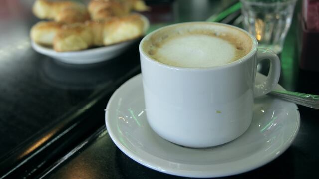 El típico desayuno argentino.