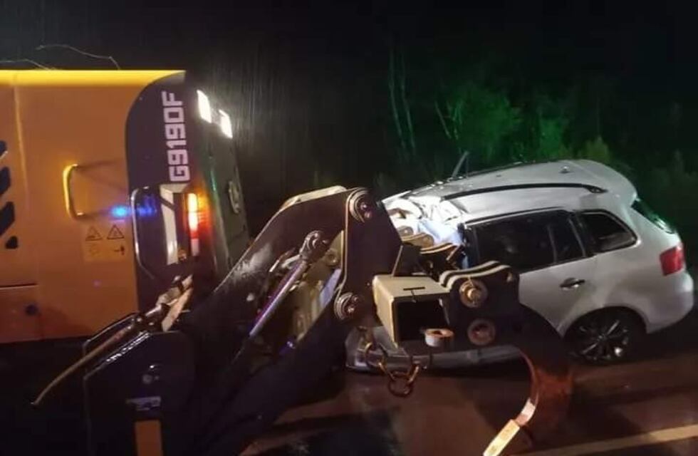 Trágico accidente en Puerto Libertad: un hombre perdió la vida al chocar con una motoniveladora