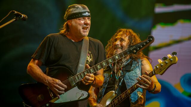 La Renga hizo saltar a 50000 personas en el primero de sus tres shows en La Plata.