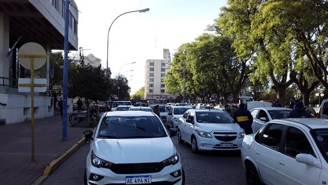 Protesta de usuarios de GNC en Rafaela por el precio