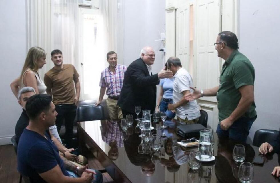 Masso y supermercadistas definen los últimos detalles de la Tarjeta Alimentaria Independencia