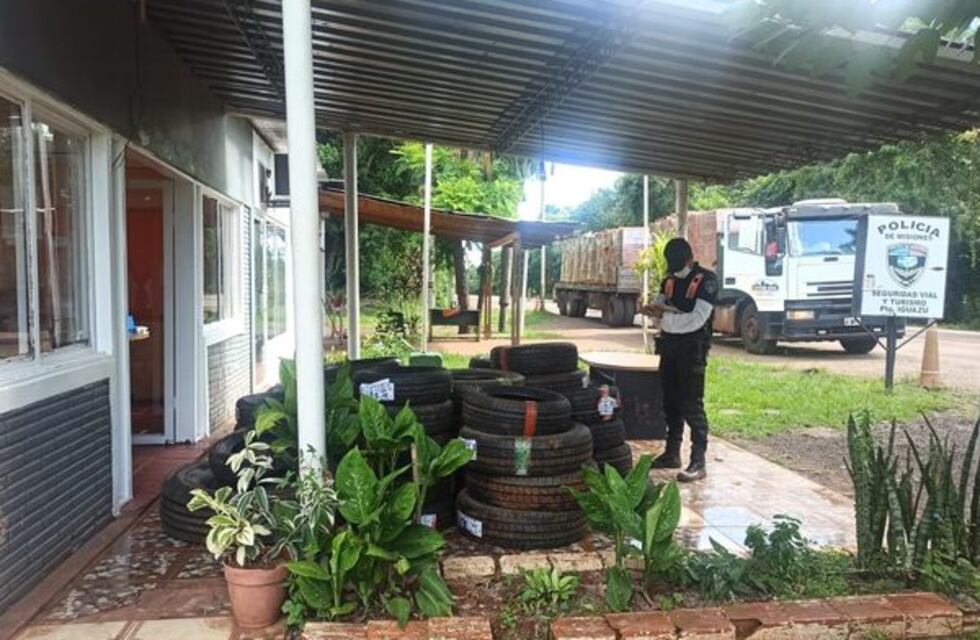 Secuestran neumáticos de contrabando en Puerto Iguazú