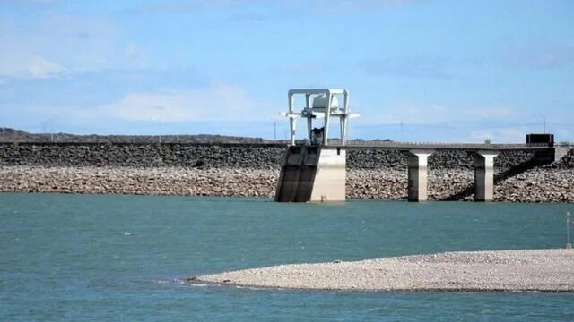 Un hombre que vacacionaba en El Carrizal murió electrocutado al intentar manipular una bomba de agua. Gentileza