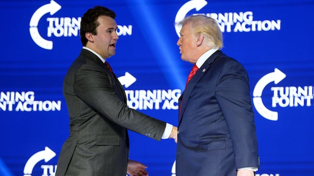 Charlie Kirk junto a Donald Trump