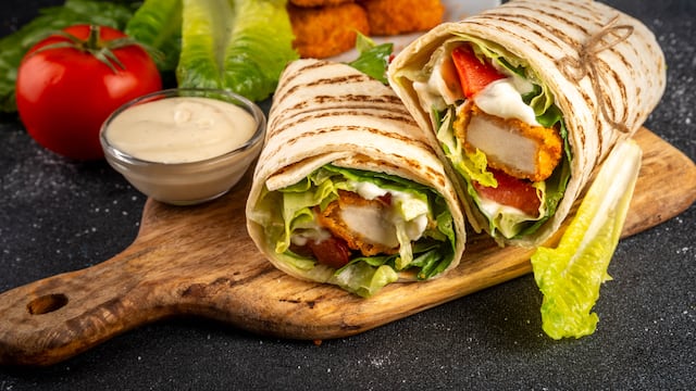 Cómo hacer masa de wraps casera con solo 4 ingredientes: receta fácil y lista en minutos para salvar el almuerzo