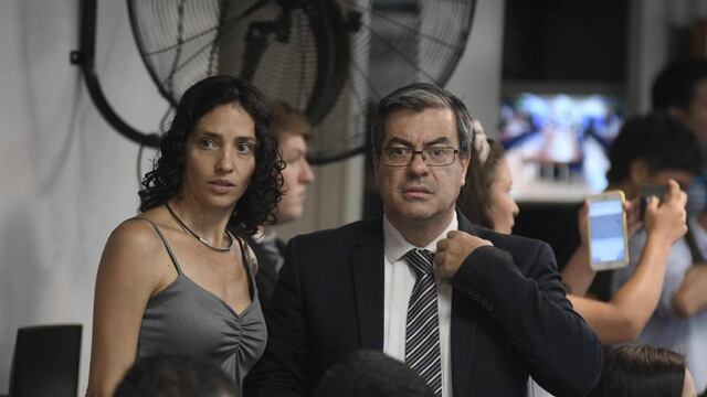 El jefe del bloque oficialista, Germán Martínez, y la secretaria parlamentaria, Paula Penacca (Foto: Federico López Claro)