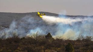 Incendios en Córdoba. Las llamas, en Capilla del Monte, Valle de Punilla. (La Voz)