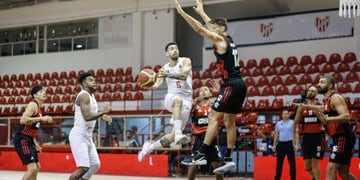 La Gloria no alcanzó altura en la Champions. Y quedó eliminada.