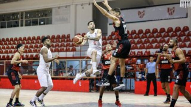 La Gloria no alcanzó altura en la Champions. Y quedó eliminada.