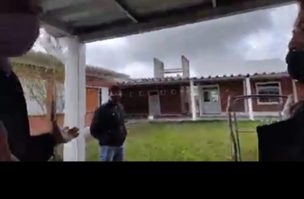 Bochorno en el interior correntino: Una intendenta reclamó vacunas a Valdés y el gobernador se enojó con la prensa