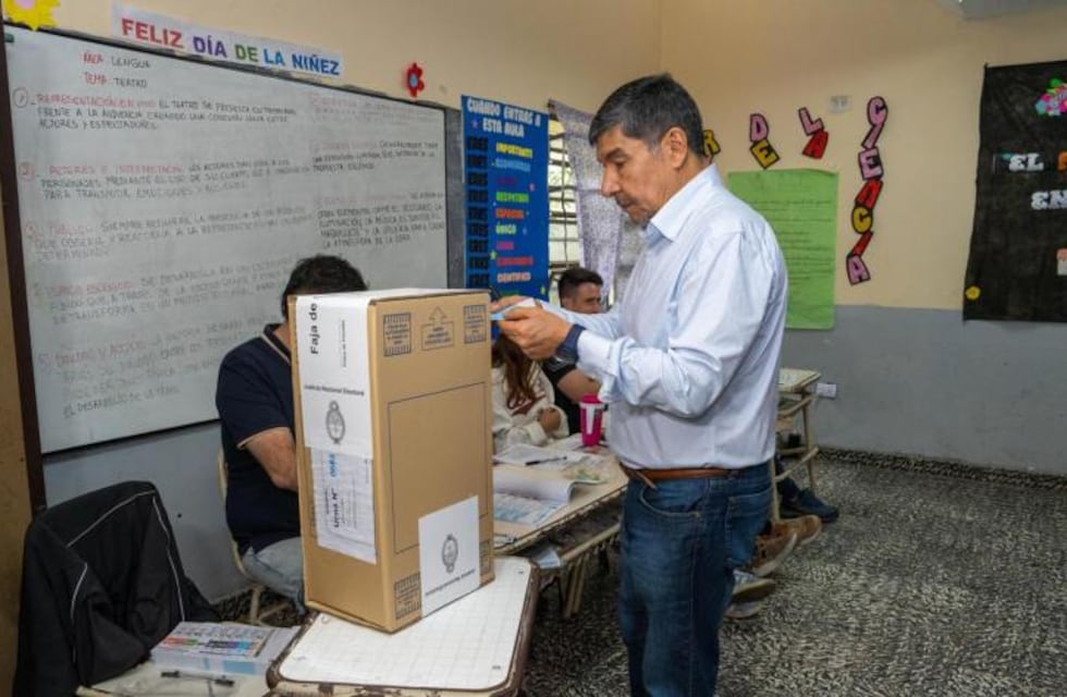 Acevedo: “La democracia se construye participando”
