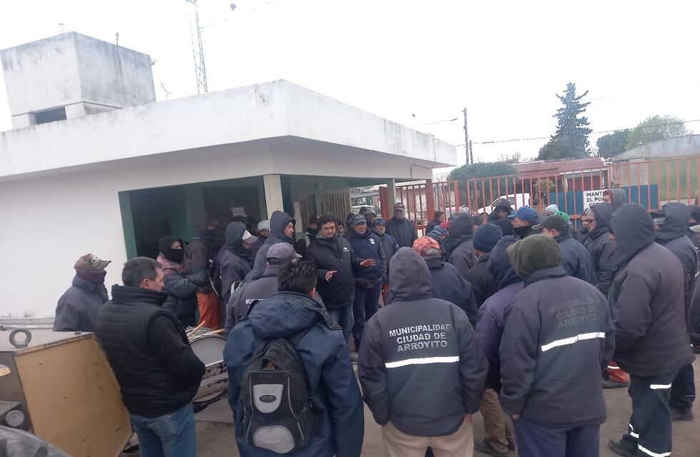 Tras la firma de un documento se logró el acuerdo entre el SOEMA Arroyito y el Ejecutivo Municipal