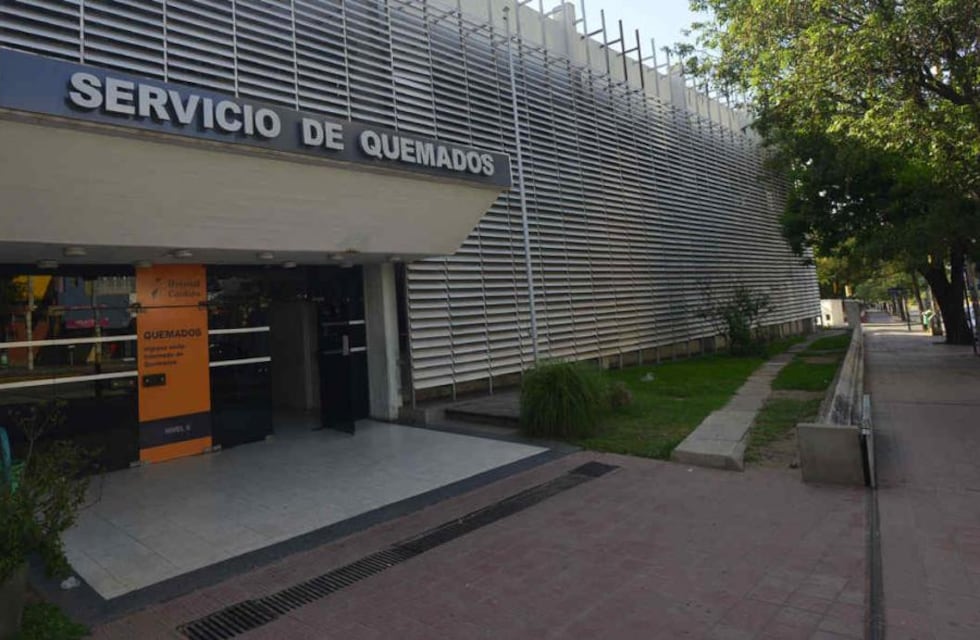 Córdoba: una curandera le recomendó ahumar su casa con yuyos y se quemó el 85% del cuerpo