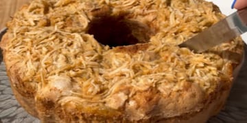 Cómo hacer un bizcochuelo de manzana.