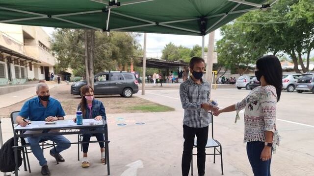 DGE: entrega de cargos del concurso de Ingreso a la Docencia 2021 de nivel primario.