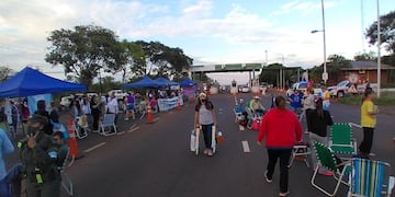 Docentes cortan la Ruta Nacional 12, altura Santa Ana.