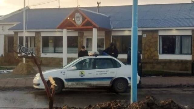 El hombre recuperó la libertad y tiene prohibido el acercamiento a su domicilio y familia.