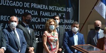 El edificio está ubicado en Avenida Santa Catalina 1858 de Posadas.