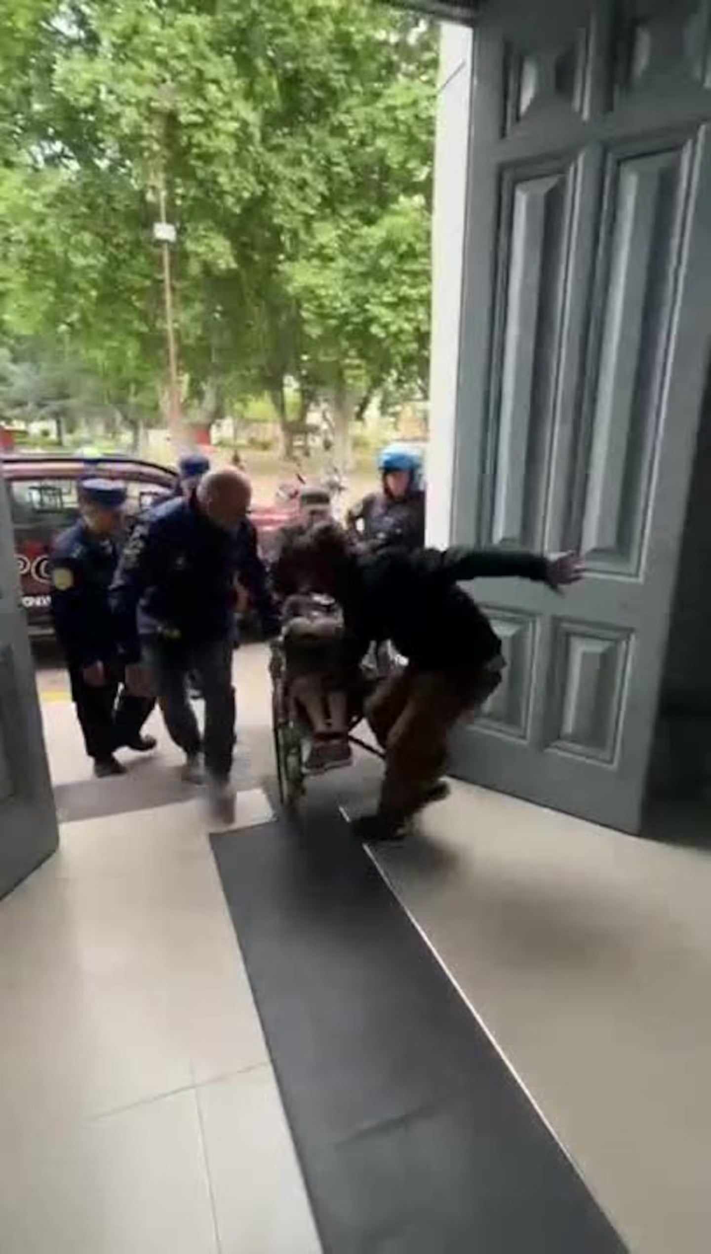 Así detuvieron a Laurta, el acusado del doble femicidio y secuestro de su hijo. (Captura de video)