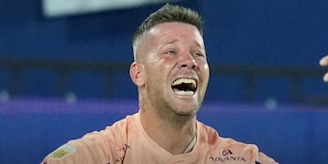 Guido Herrera y su felicidad plena y legítima. Un pilar en la consagración de Talleres (Olé).