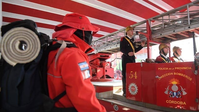 Los Bomberos apagaron el fuego pero no pudieron evitar la tragedia en Córdoba. (La Voz/Ilustrativa)