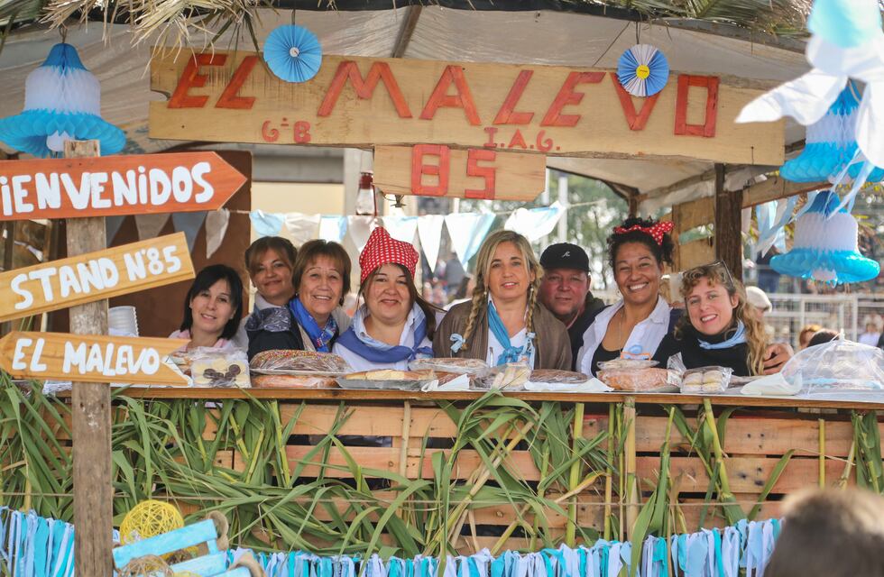 Fiesta del 25 de Mayo: los responsables de puestos de alimentos tendrán capacitación obligatoria