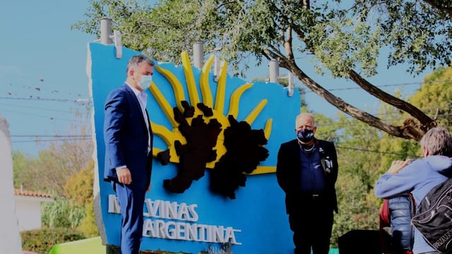 Acto conmemorativo en la ciudad de La Falda, este viernes 2 de abril. (Foto: Facebook / Municipalidad de La Falda).