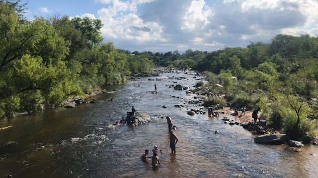 Río San Antonio en verano.