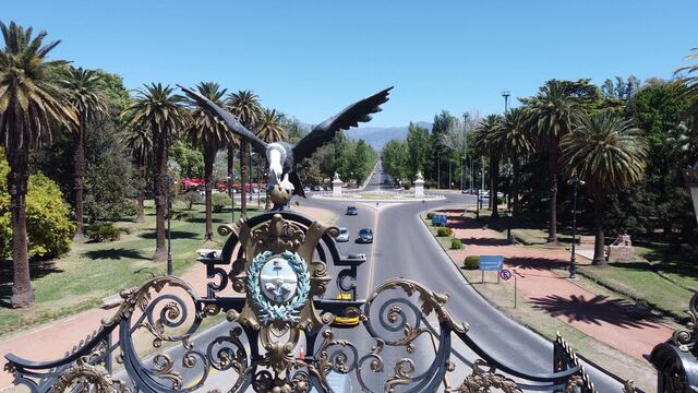 Portones del Parque General San Martín
