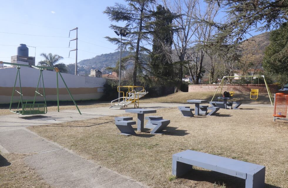 La renovada imagen de la Plaza Chaco en Carlos Paz