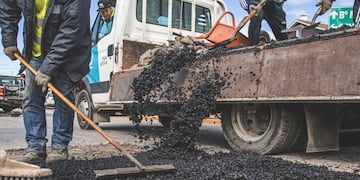 Ushuaia: realizan trabajos de bacheo en distintos puntos de la ciudad