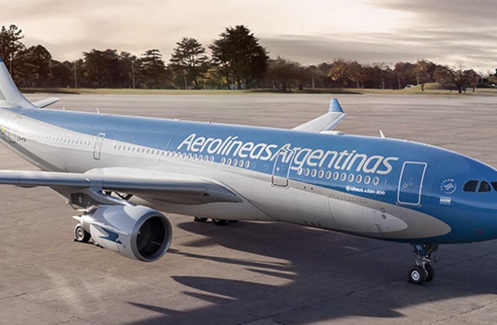 Aerolíneas Argentinas: el recorrido por sus años de privatización hasta que fue estatizada