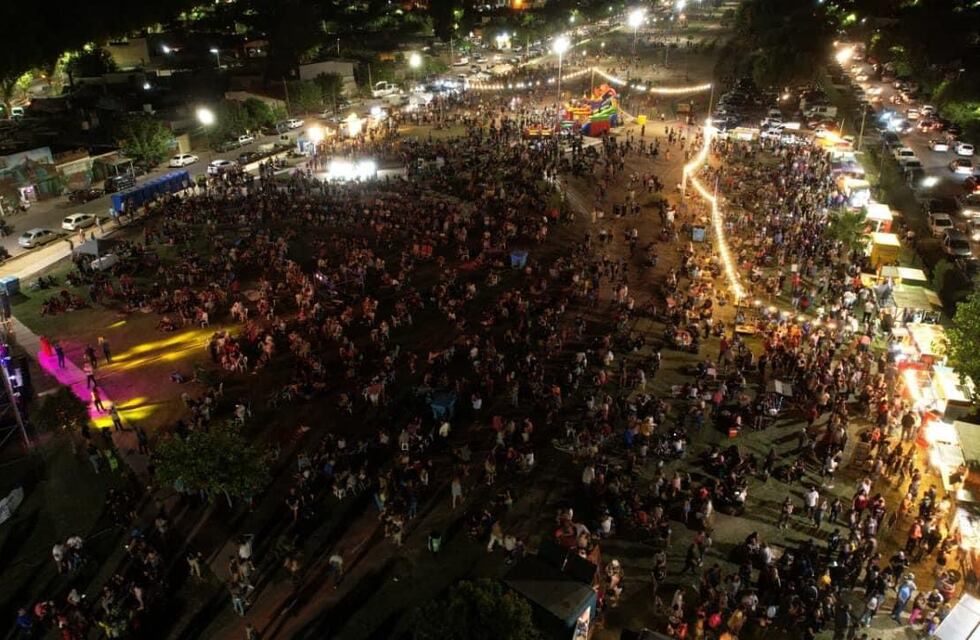 Maipú celebra carnaval en el Paseo Canota