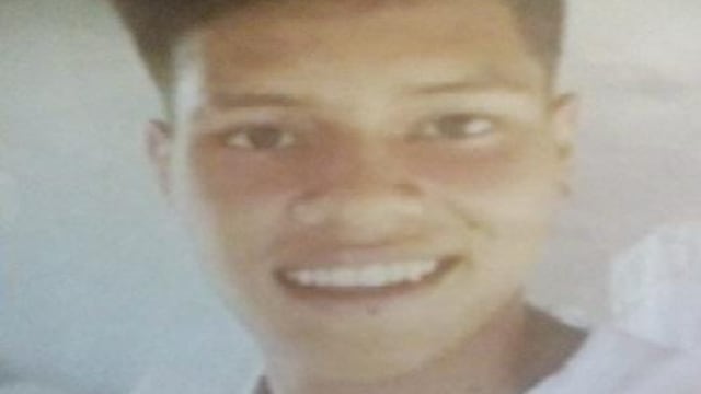 Emanuel Antonio Cáceres de 17 años es de contextura física delgada, tez morocha y tiene cabellos ondulados.
