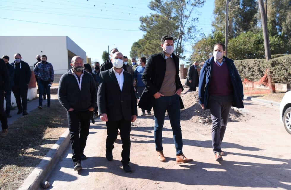 Martín Gill supervisó el avance de obras y recorrió localidades con Federico Alessandri